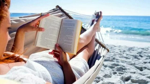 Leggere sotto il sole d’agosto: Libri per una Estate Indimenticabile